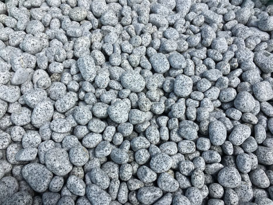 Grey Granite Cobblesb 30mm - 25kg bag